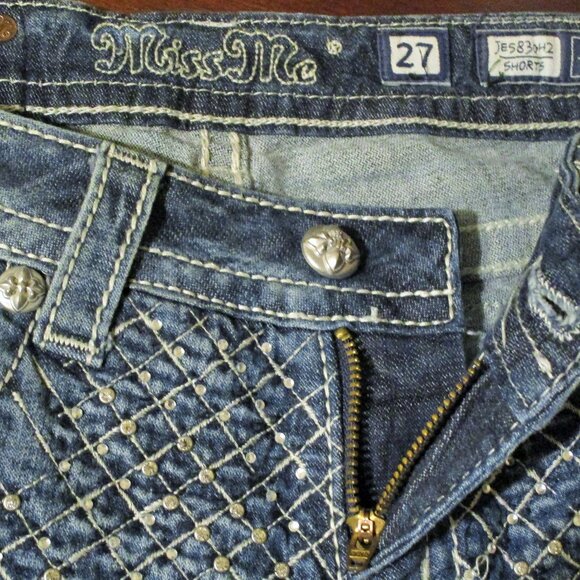 Nwot Miss Me Embellished Rhinestone denim Jean cut off Shorts Sz 27 - Picture 3 of 6